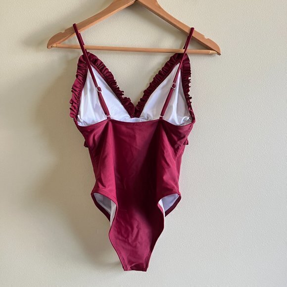 CUPSHE Solid Wine Red Ruffled Trim One-Piece Swimsuit Sexy V-neck Straps Women S - Picture 4 of 7